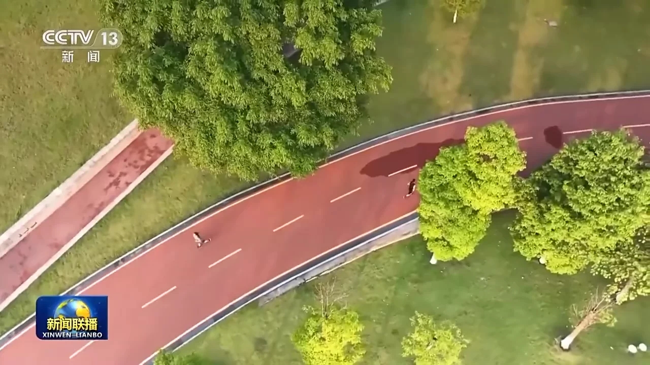 澎湃而出的绿色新动能！看一江清水如何书写高质量发展答卷